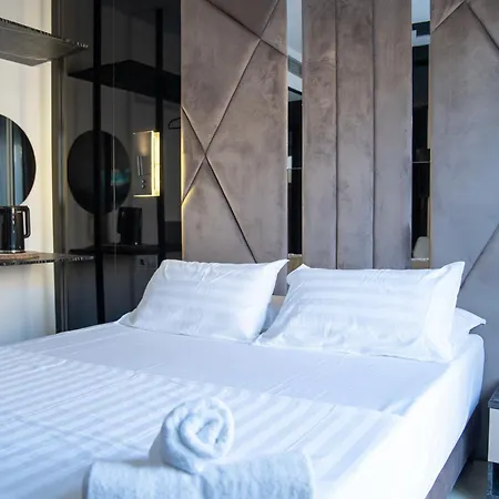 Mefolinkel Suits * リョレート・デ・マル