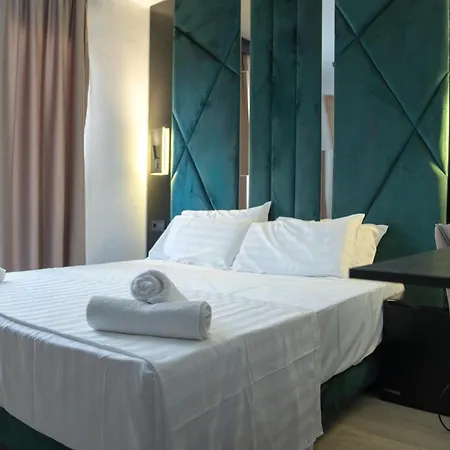 Mefolinkel Suits * Льорет-де-Мар